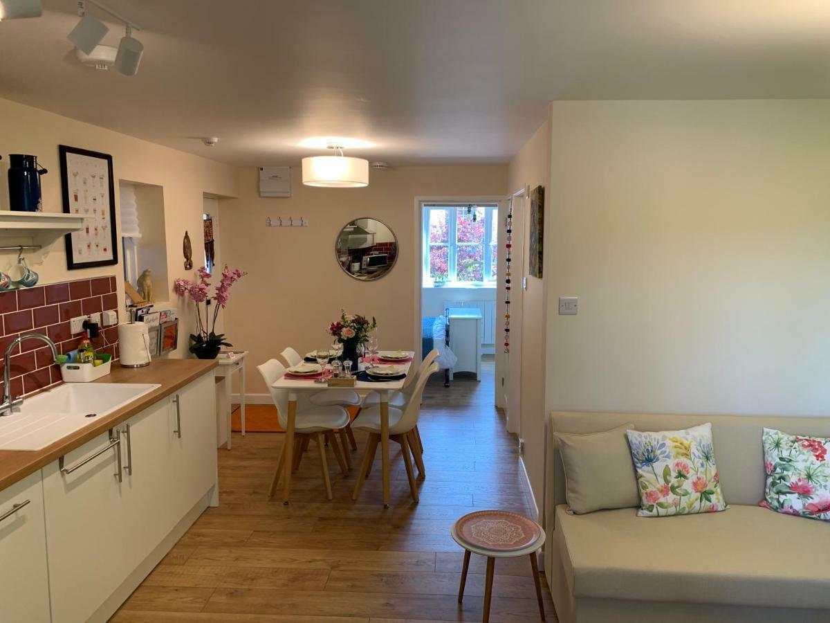 Pristine Apartment In The Centre Of 格拉斯顿伯里 外观 照片